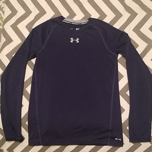 Boys Under Armour Heat Gear Top. Size YL. Like new